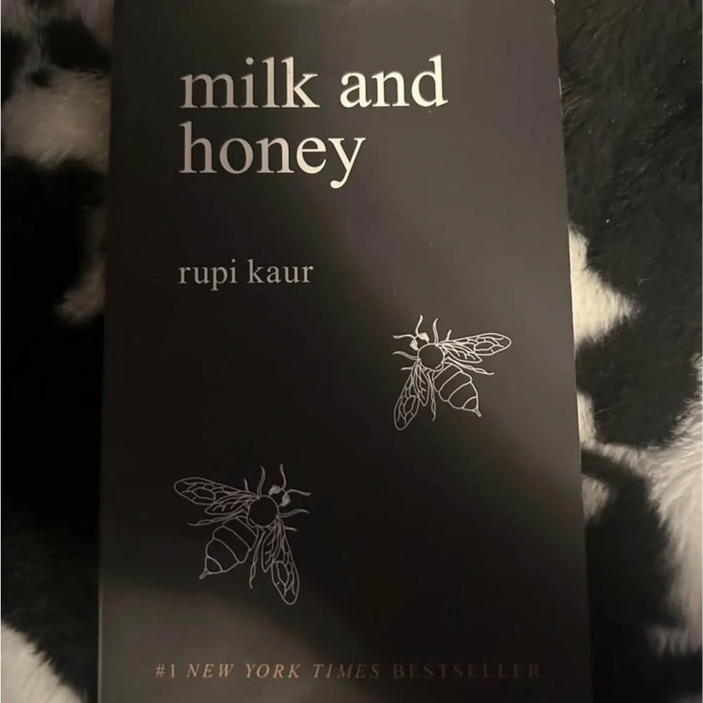 Milk and Honey Book by Rupi Kaur - Picture 1 of 1